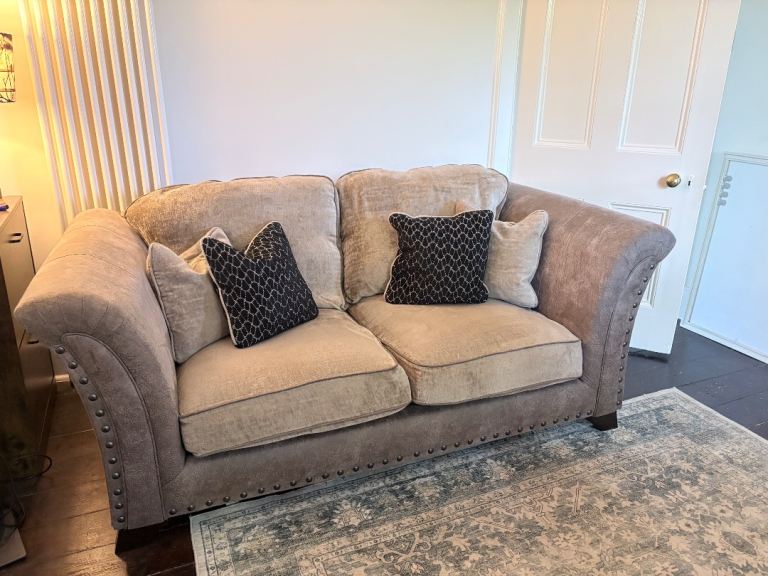 2 Seat Sofa Couch cream and brown