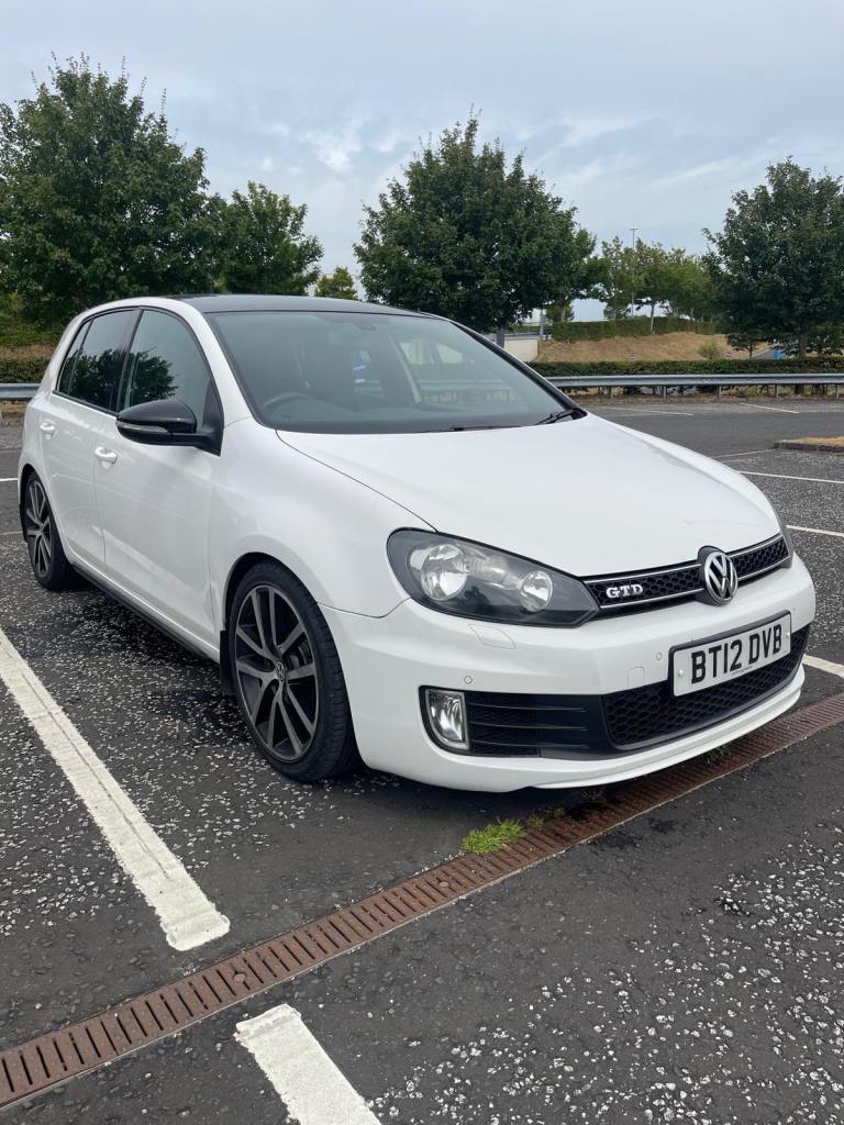 Volkswagen, GOLF, Hatchback, 2012, Manual, 1968 (cc), 5 doors