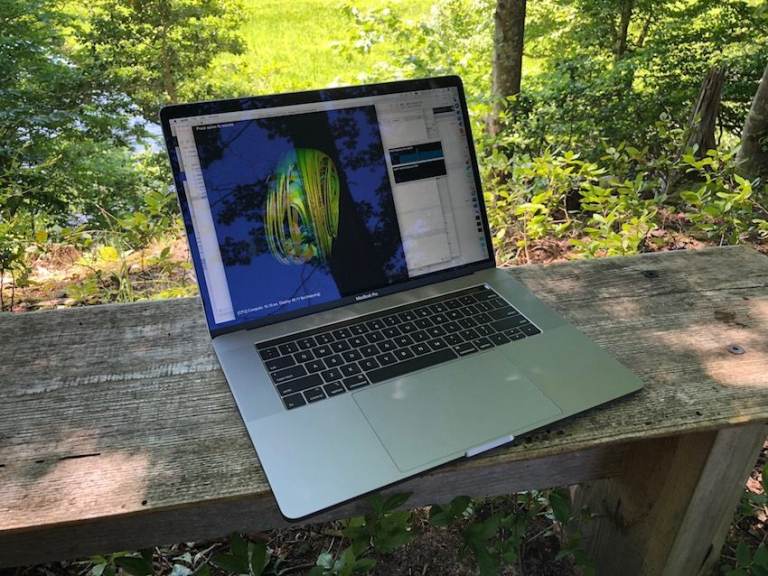 Apple MacBook Pro 2019 15" 2.2-4.1Ghz i7 / 16gb ram / 6 x Core / 512gb SSD / 79 charge cycles