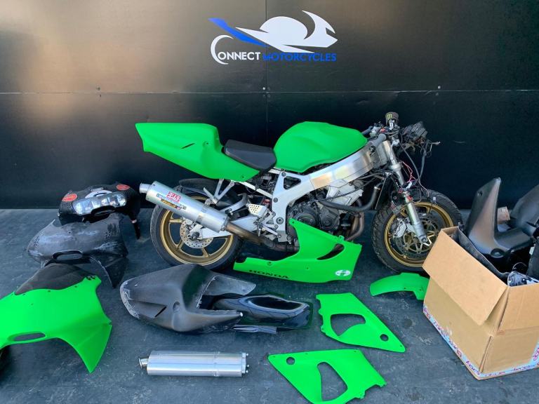 HONDA CBR900RR FIREBLADE 1999 PROJECT BIKE HPI CLEAR