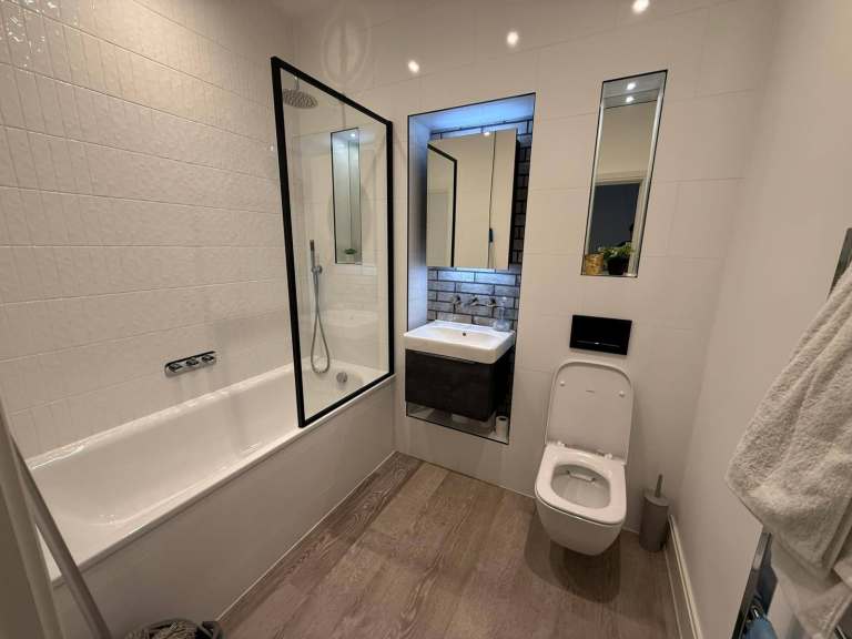 Spacious and Cosy Double Room for Rent in - SL1 3GY