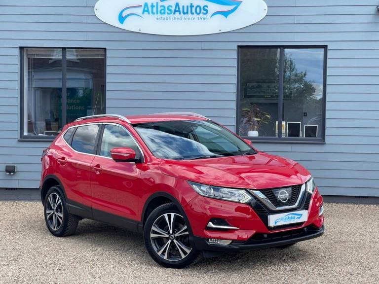 2017 Nissan Qashqai 1.2 DiG-T N-Connecta 5dr HATCHBACK PETROL Manual