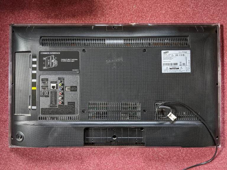 Samsung Smart TV Model UE32H6400AK