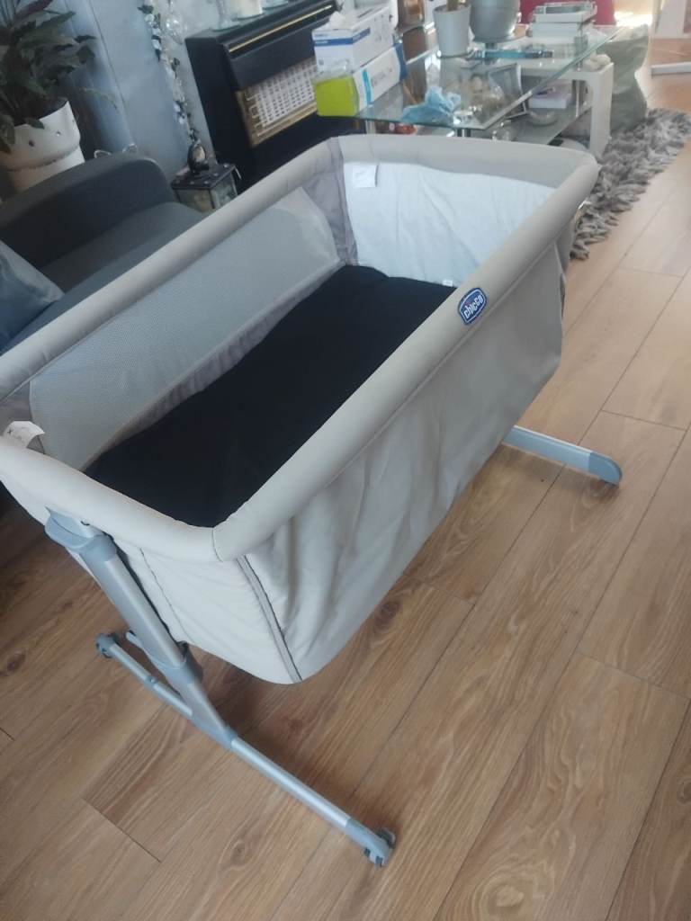 Chicco Next2Me Side Sleeping Crib – Grey, Good Condition