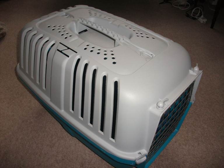 Pet Plastic Carrier Box
