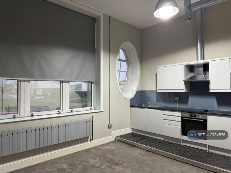 2 bedroom flat in Welch House, Hyde Park, Doncaster, DN4 (2 bed) (#2734576)