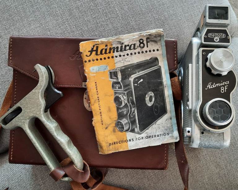 Meopta Admica 8F Cine Camera with grip, manual and leather case. Collection only.