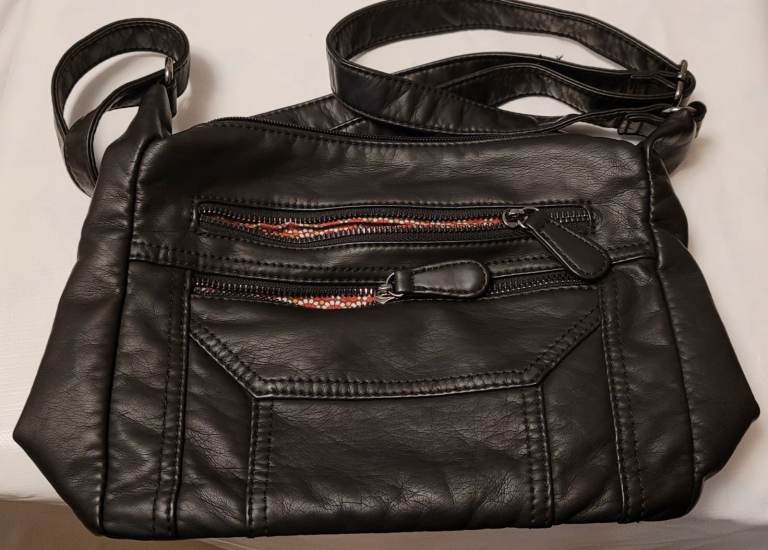 Pavers Ladies Cross Body Bag Style WAHT 40007 Black