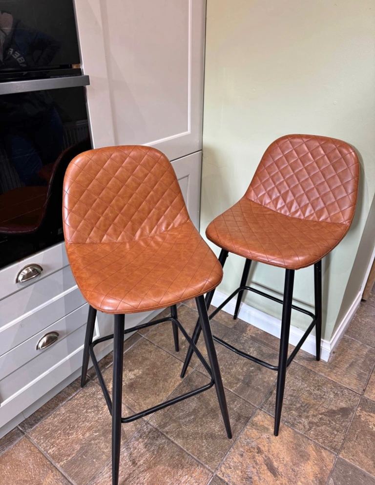 counter top / bar stool 