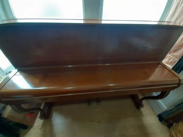 Bechstein modern upright piano c1978 Mahogany cabinet rare beautiful instrument