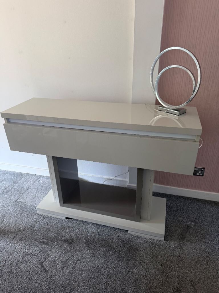 Modern Console Table with Drawer and Shelf – Grey, Good Condition
