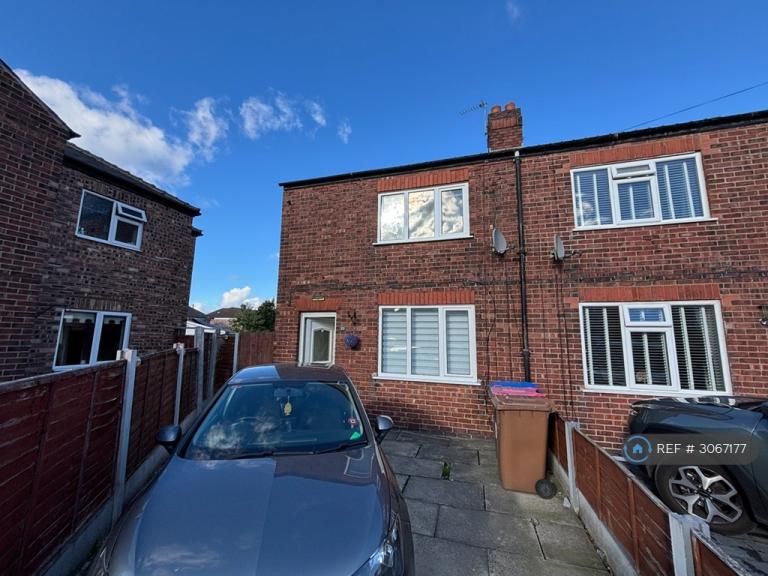 2 bedroom house in Dorset St, Manchester, M27 (2 bed) (#3067177)