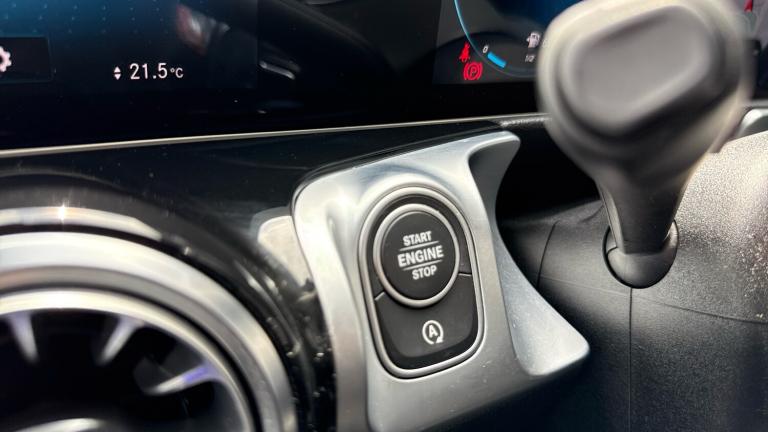 2021 Mercedes-Benz GLB 1.3 GLB200 AMG Line (Premium 2) SUV 5dr Petrol 7G-DCT Euro 6 (s/s) (163 ps...