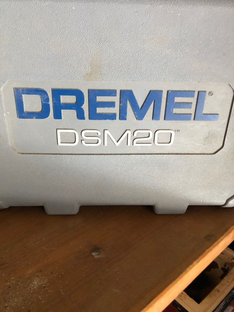 DREMEL compact saw