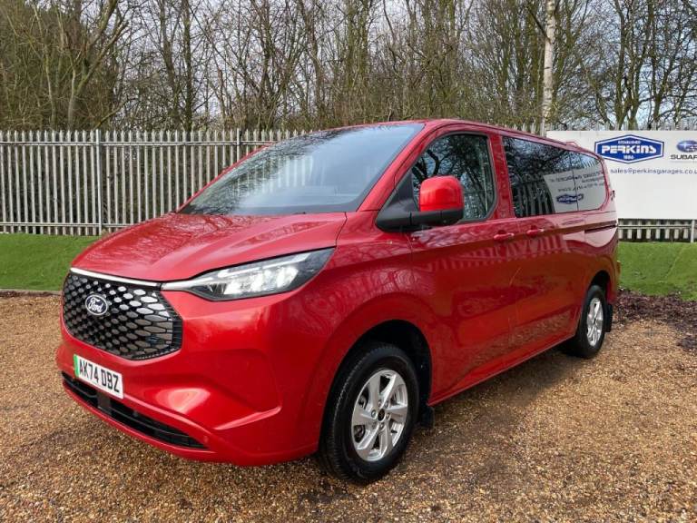  Ford Transit Custom 100kW 65kWh H1 Kombi Limited 9 Seater Auto Electric