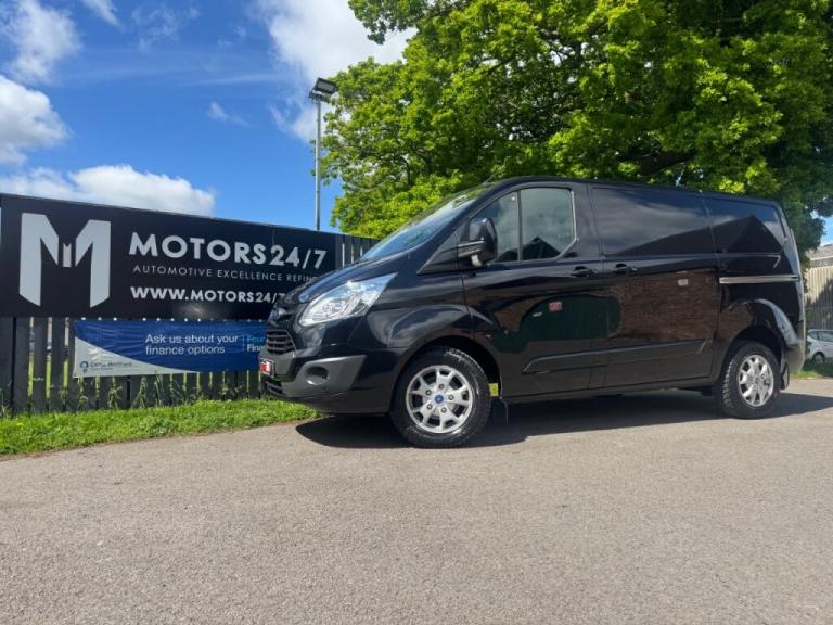  Ford Transit Custom TRANSIT CUSTOM 2.2 TDCi 125ps LOW ROOF LIMITED VAN+1