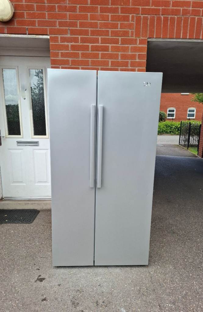 A+ class Frost free Beko silver American style fridge freezer