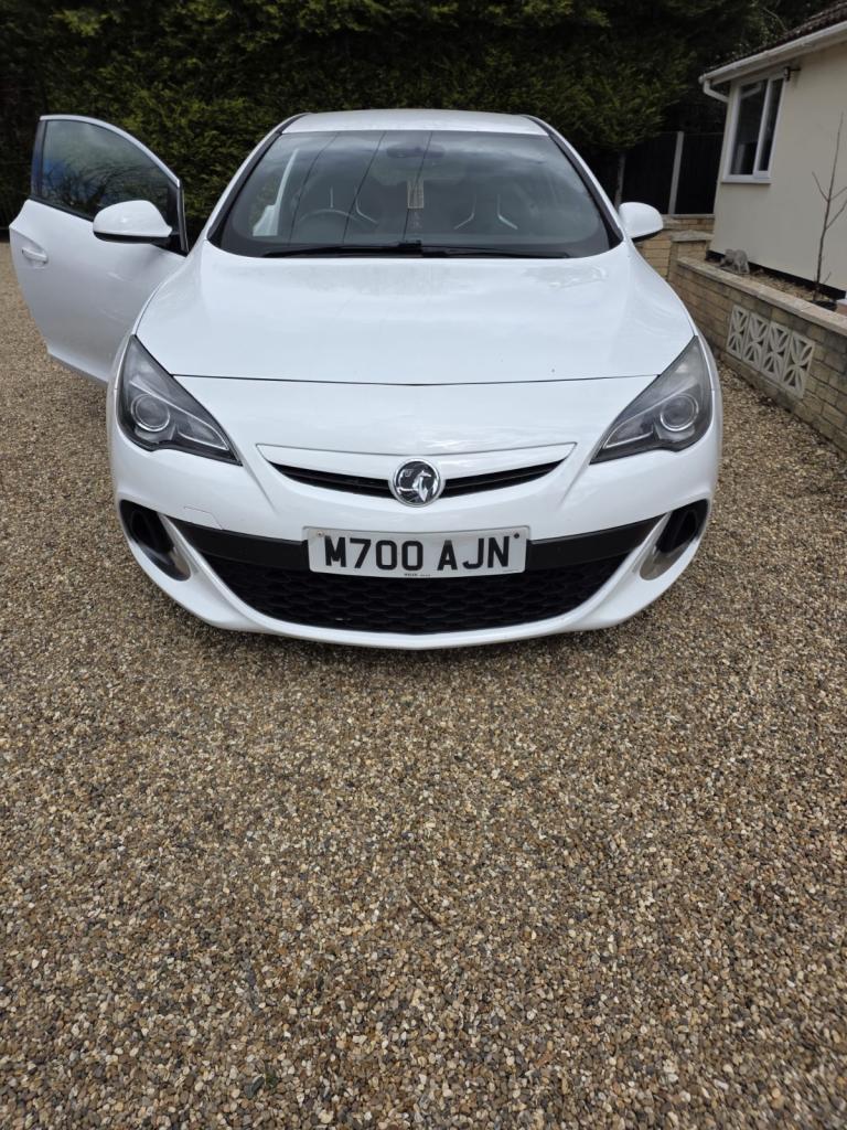Vauxhall, ASTRA GTC, Hatchback, 2014, Manual, 1998 (cc), 3 doors