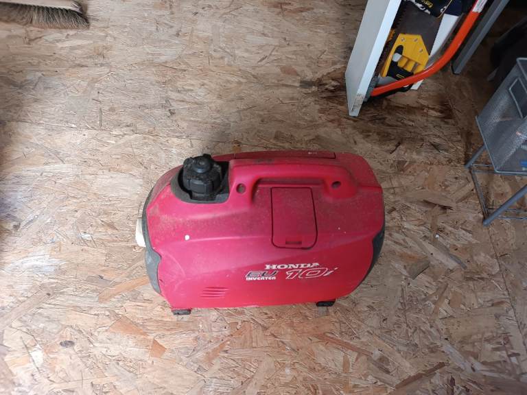 Honda EU 10i Generator - Used