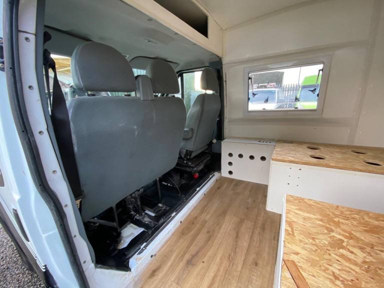 2009 Ford Transit Medium Roof Van TDCi 85ps PANEL VAN DIESEL Manual