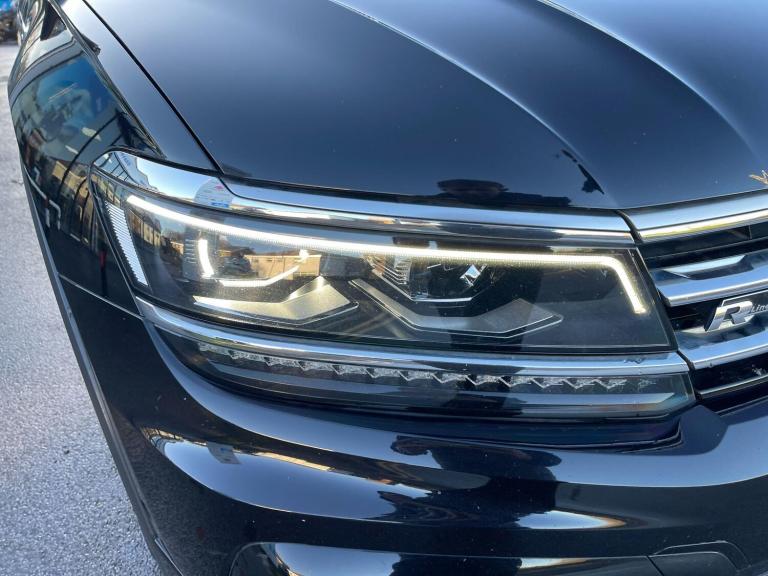 2020 Volkswagen Tiguan 1.5 TSI EVO R-Line Tech DSG Euro 6 (s/s) 5dr ESTATE Petrol Automatic