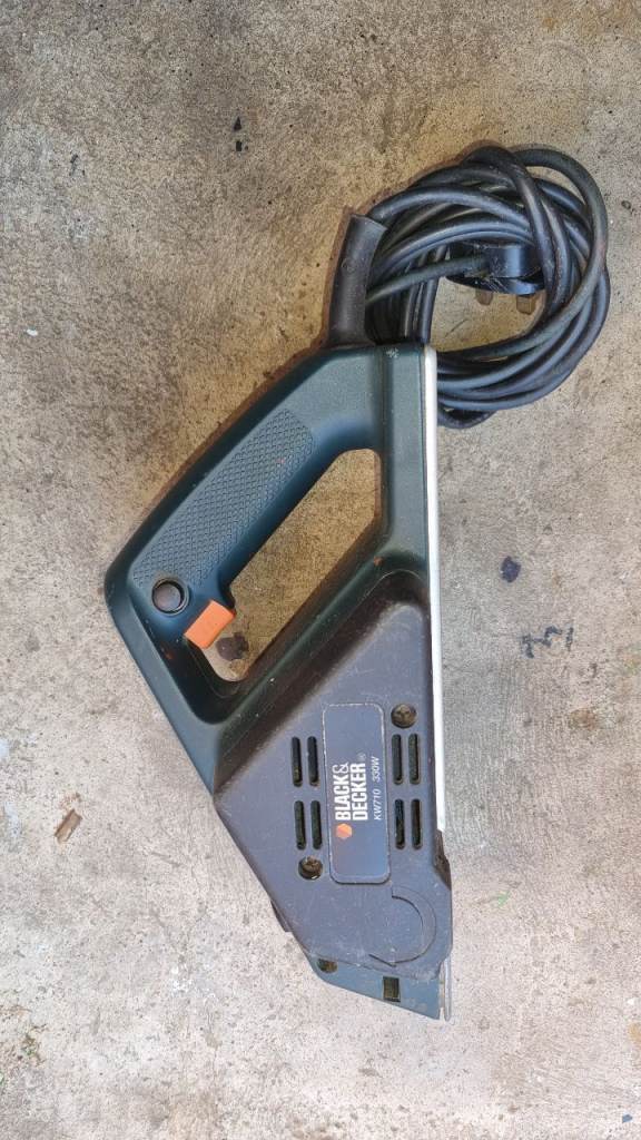 The Black & Decker KW710 is a compact corded hand planer