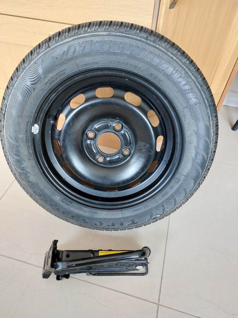 Ford Fiesta Wheel & Tyre brand new. Also comes with jack.