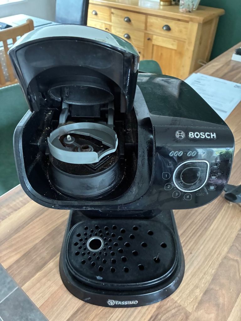 Bosch Tassimo Coffee Machine - Black, Good Condition