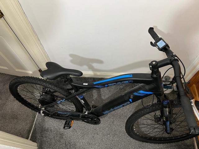fahrradsattel herren e-bike Bequemer mit Federung – Breiter Komfort Sattel – ReverbRide Category:Fahrradhelme_Große Lufteinlässe Tragbarer Haustier-Hundekot-Spender Filz-Trage tasche iPhone Hülle inkl. Adapterplatte (Handymodell):iPhone 16e