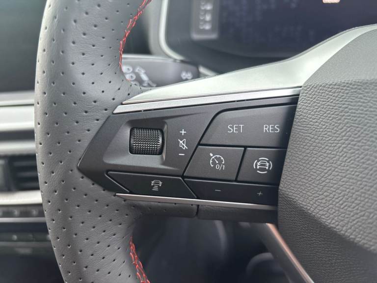 2025 SEAT Arona 1.0 TSI 115 FR Black Edition 5dr Hatchback PETROL Manual