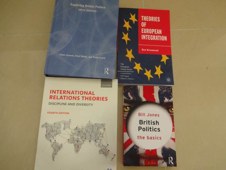 POLITICS & INTERNATIONAL RELATIONS THEORIES ETC 4 BOOKS ON BSC UNIVERSITY DEGREE READING LIST