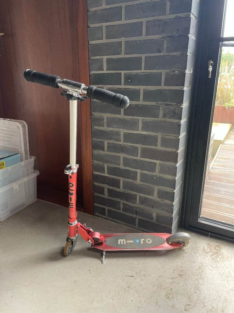 Micro Scooter - Sprite model with LED wheels