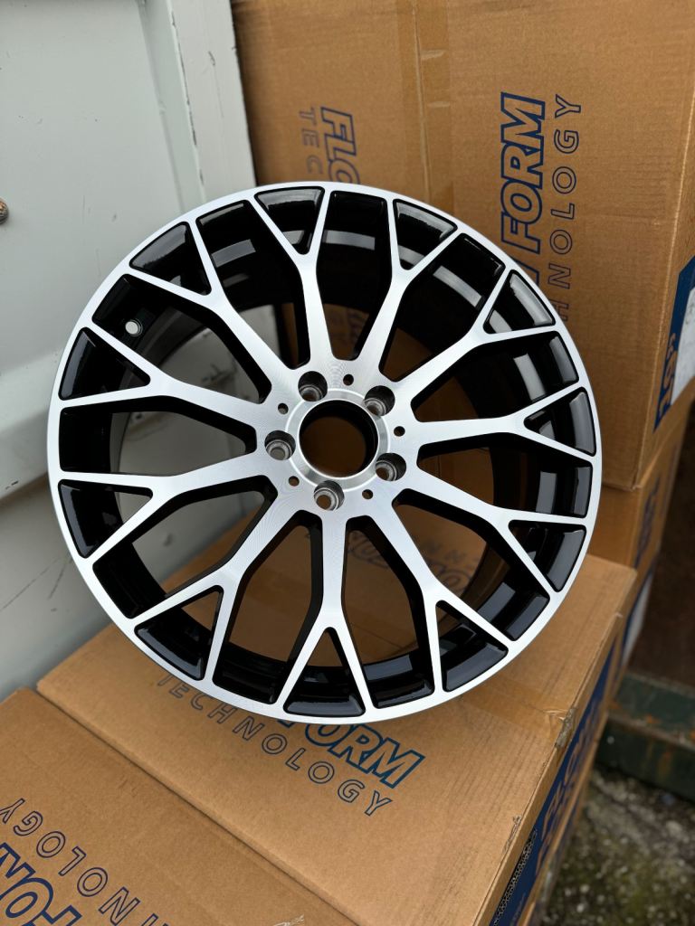 X4 New In Box 18” Diamond Cut 5X112 alloy wheels Mercedes Audi VW VAG