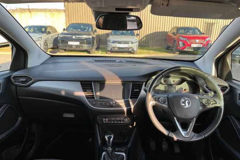 2022 Vauxhall Crossland 1.2 Design 5dr HATCHBACK PETROL Manual