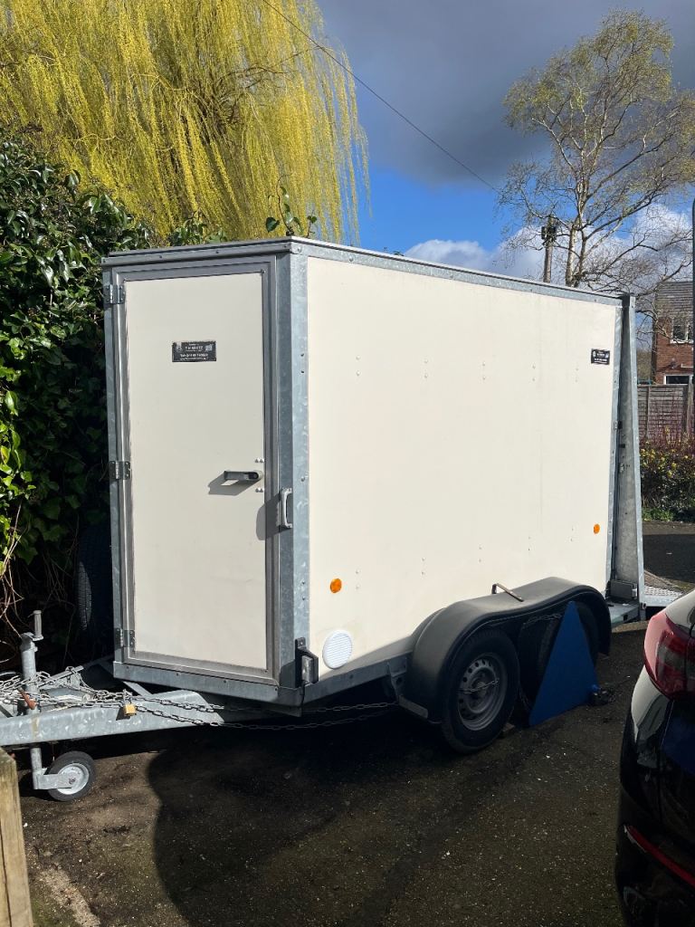 Ifor Williams BV85G trailer
