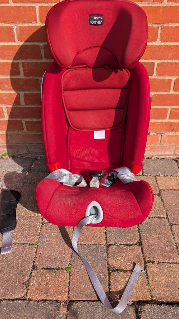 Britax Romer Car Seat with Isofix – Good Condition