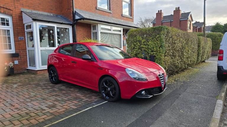 Alfa Romeo, GIULIETTA, Hatchback, 2015, Manual, 1598 (cc), 5 doors