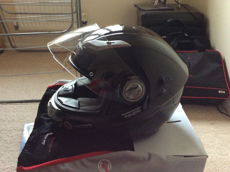 2 x motorbike helmets - Nitro Akido fibreglass helmet XS & MT Revenge Evo S