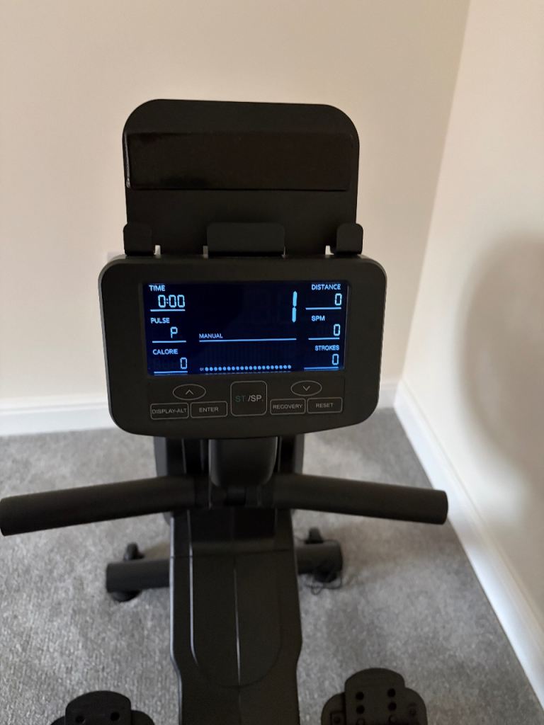 FITT Row Smart - Compact Home Rowing Machine Black, Good Condition | in ...
