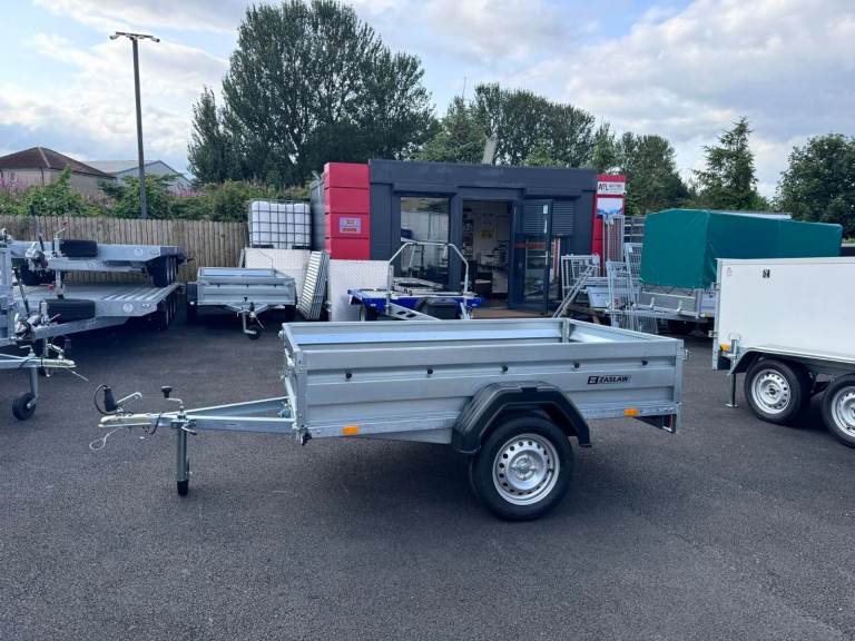 BRAND NEW 7FT X 4FT SINGLE AXLE FLAT TIPPING TRAILER 750KG