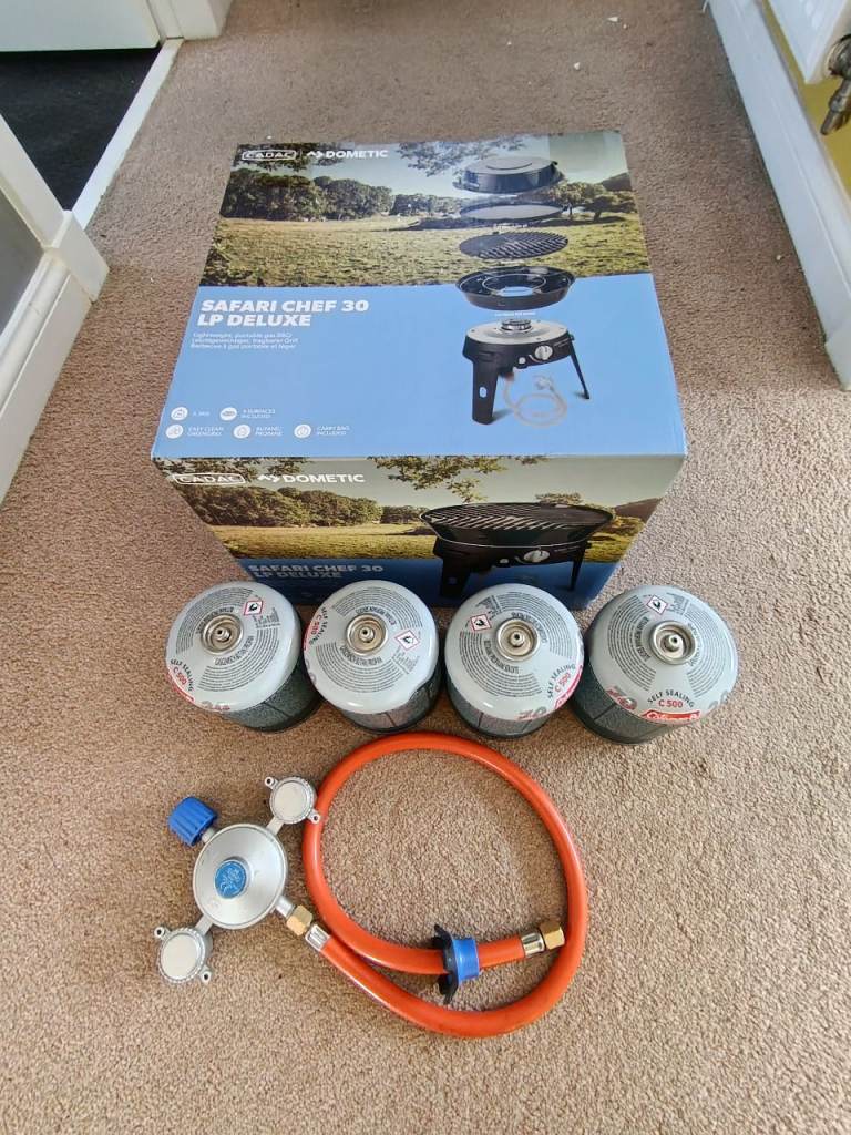 Dometic Safari Chef 30 LP Deluxe BBQ with Gas Canisters