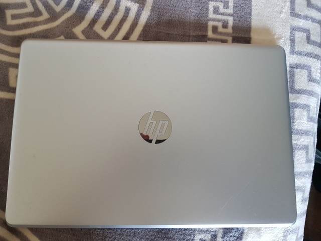 HP Laptop シルバー 英語配列 HP 15-bs103na Laptop, i7-8550u, 16GB RAM, 250 SSD – Good Condition