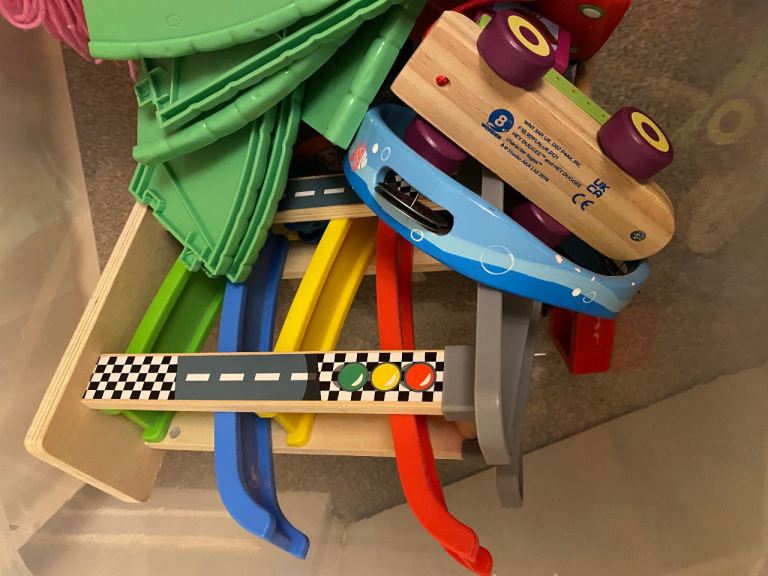 Bundle of toys 