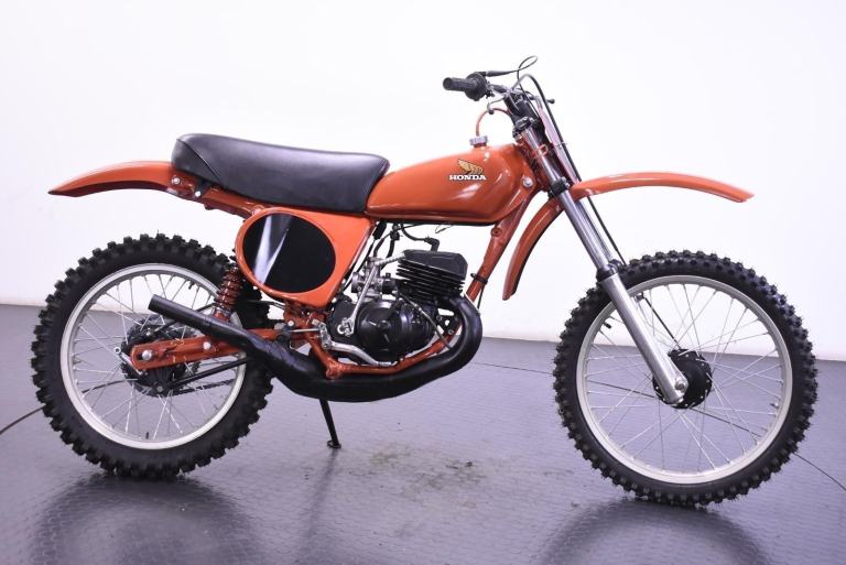 HONDA CR125 M 1975 2 STROKE CLASSIC TWINSHOCK MOTOCROSS BIKE*FULLY RESTORED*