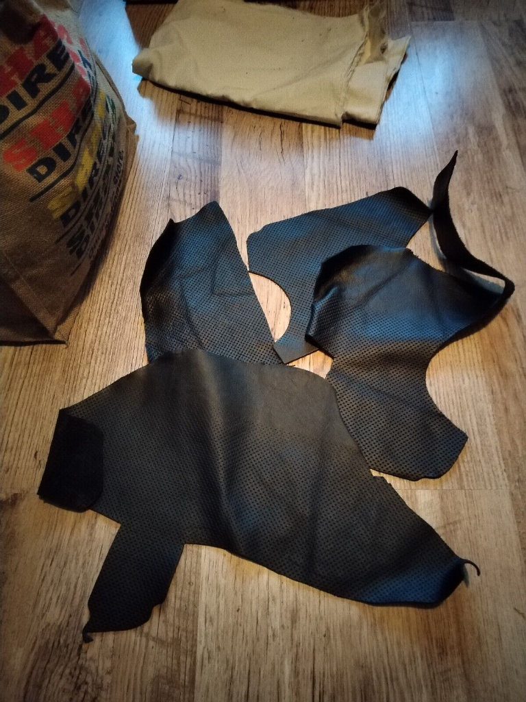 Leather Off Cuts of Marlboro steering wheel leather 1 Kg Good Quality Leather