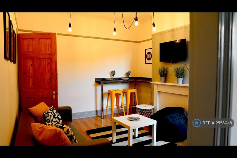 1 bedroom in Hearsall Lane, Coventry, CV5 (#2558046)