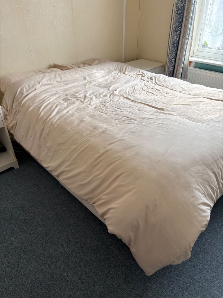 Double bed