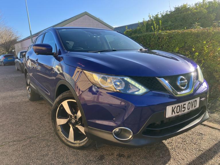 image for 2015 Nissan Qashqai 1.6 dCi n-tec SUV 5dr Diesel XTRON 2WD Euro 6 (s/s) (130 ps)