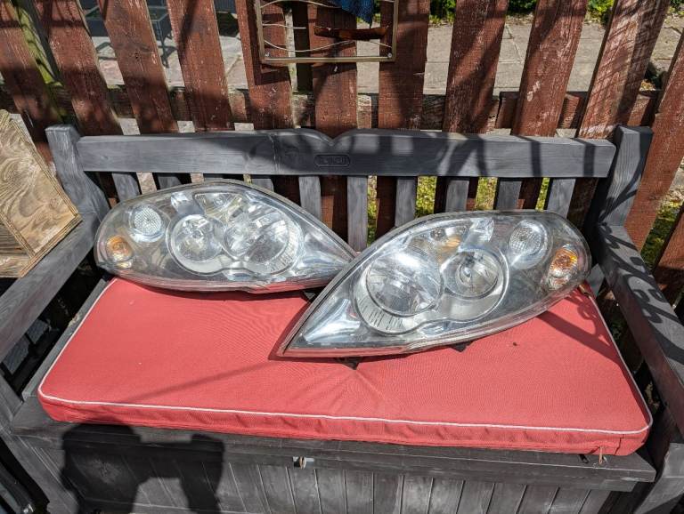 Renault master head lights MK3 
