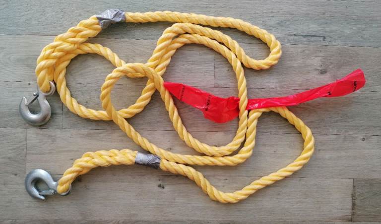 Heavy duty 3.5 tonne tow rope. Unused. 